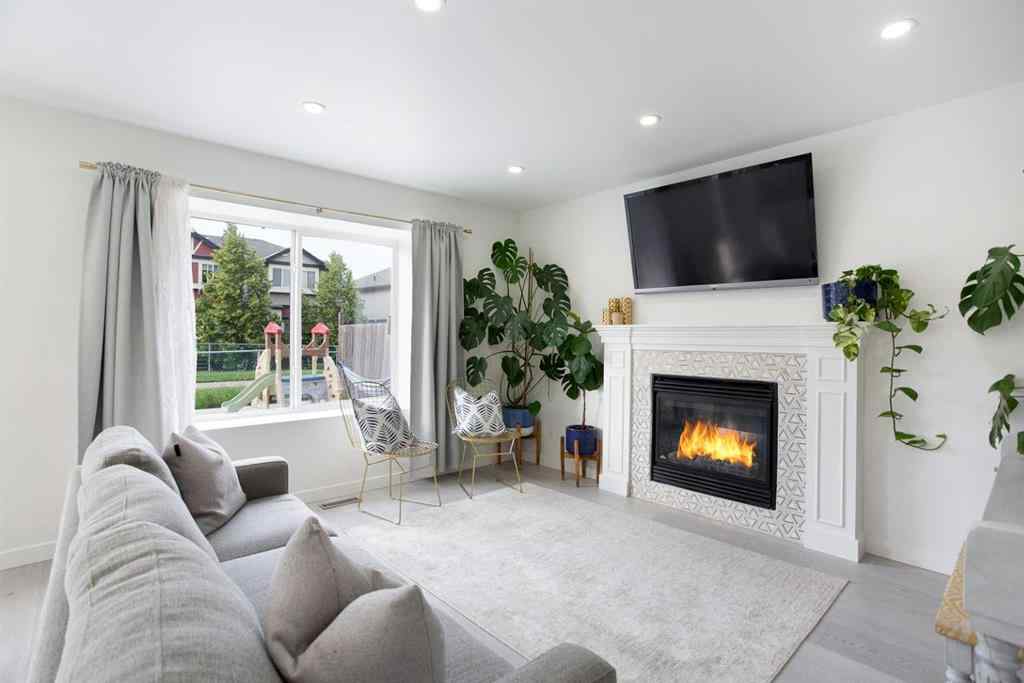 MLS® A2232103 - 209 Luxstone Road SW in Luxstone Airdrie, Residential