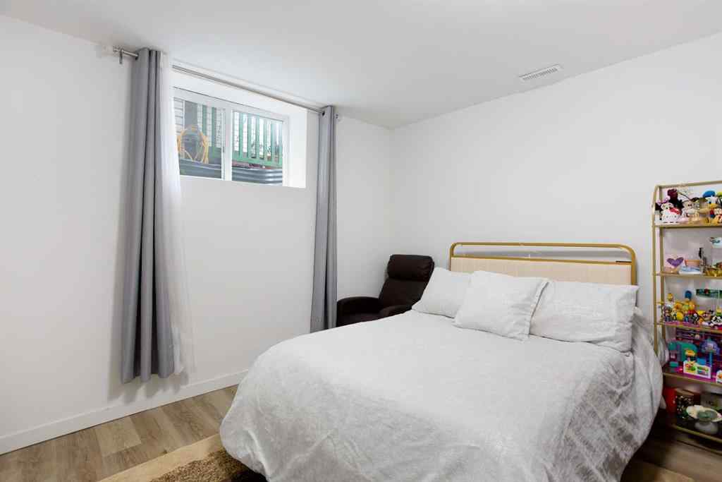 MLS® A2232103 - 209 Luxstone Road SW in Luxstone Airdrie, Residential