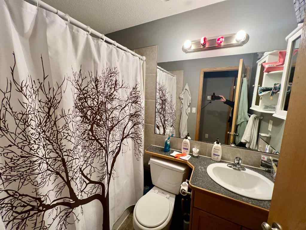 MLS® A2232118 - 660 Red Oak Close  in NONE Springbrook, Residential