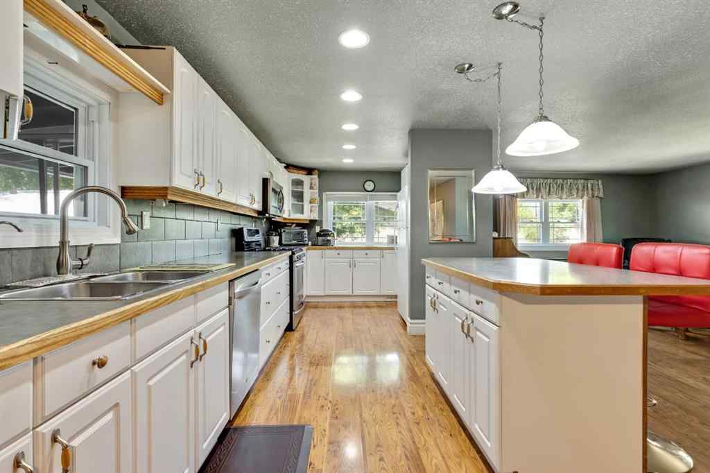 MLS® A2232152 - 227 2nd Avenue W in NONE Rockyford, Residential