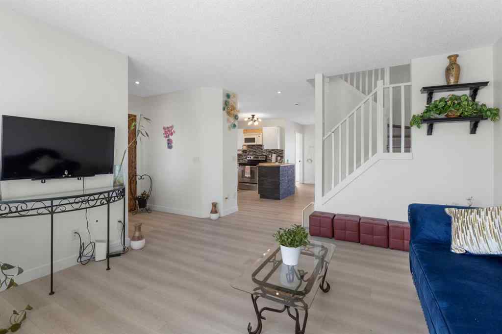 MLS® A2232164 - 170 Citadel Acres Close NW in Citadel Calgary, Residential