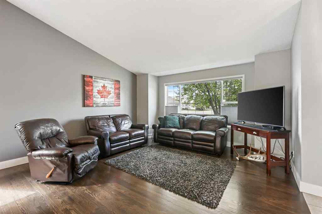 MLS® A2232169 - 11 Strathmore Lakes Crescent  in Strathmore Lakes Estates Strathmore, Residential