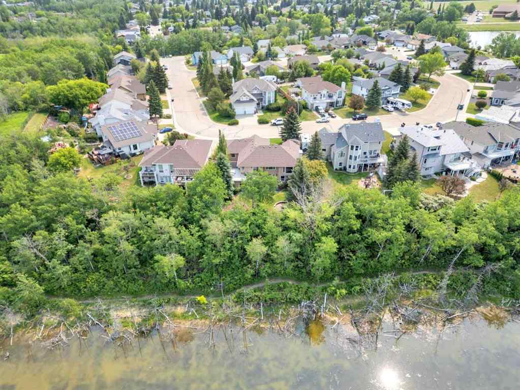 MLS® A2232196 - 20 Lakes Close  in The Lakes Lacombe, Residential