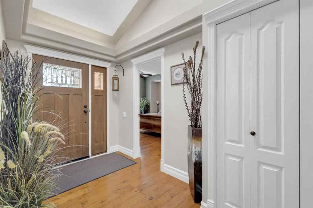 MLS® A2232196 - 20 Lakes Close  in The Lakes Lacombe, Residential