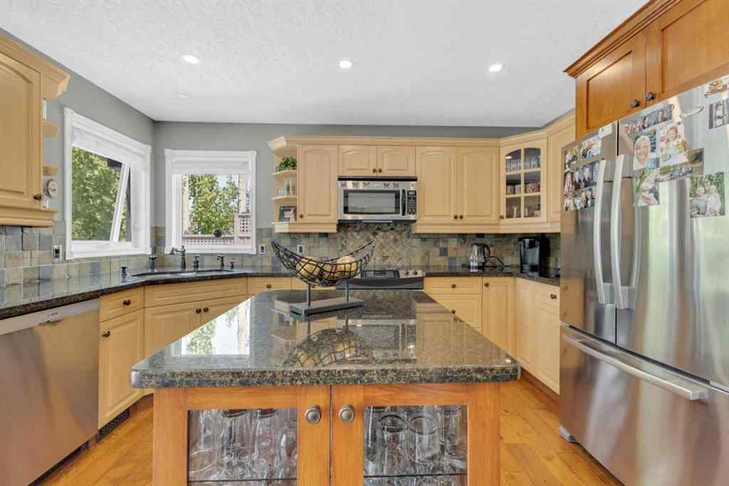 MLS® A2232196 - 20 Lakes Close  in The Lakes Lacombe, Residential