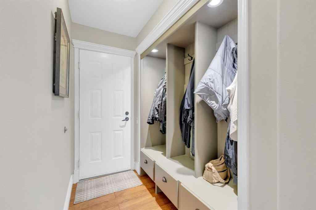 MLS® A2232196 - 20 Lakes Close  in The Lakes Lacombe, Residential