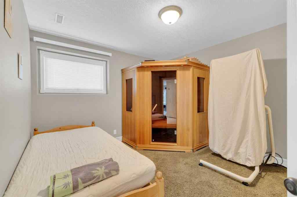 MLS® A2232196 - 20 Lakes Close  in The Lakes Lacombe, Residential