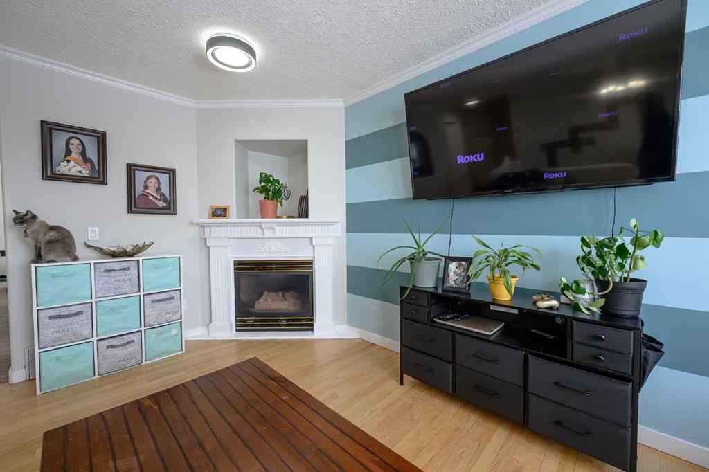 MLS® A2232204 - 11922 105 Street  in Royal Oaks Grande Prairie, Residential