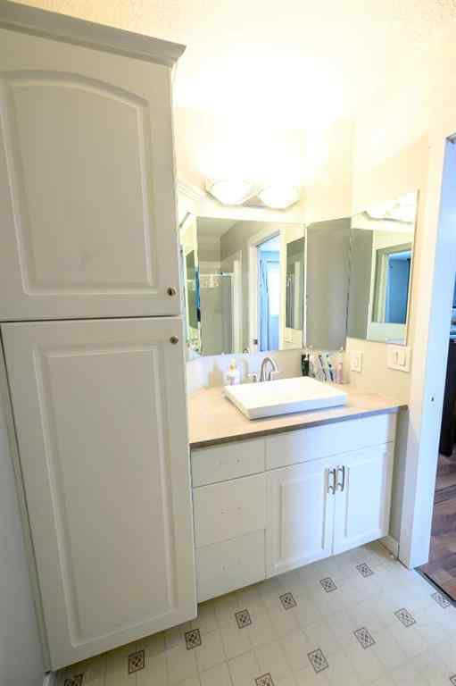 MLS® A2232204 - 11922 105 Street  in Royal Oaks Grande Prairie, Residential