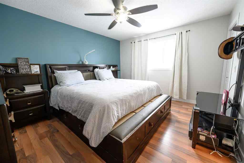 MLS® A2232204 - 11922 105 Street  in Royal Oaks Grande Prairie, Residential