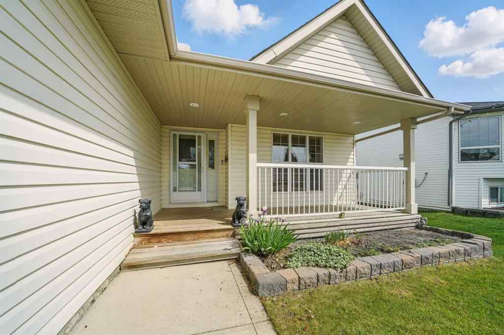 MLS® A2232216 - 13 Fern Glade Crescent  in Fox Run Sylvan Lake, Residential