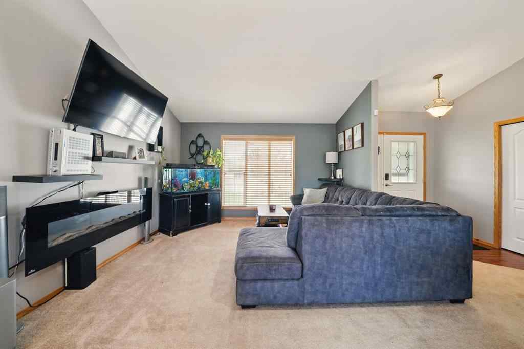 MLS® A2232216 - 13 Fern Glade Crescent  in Fox Run Sylvan Lake, Residential