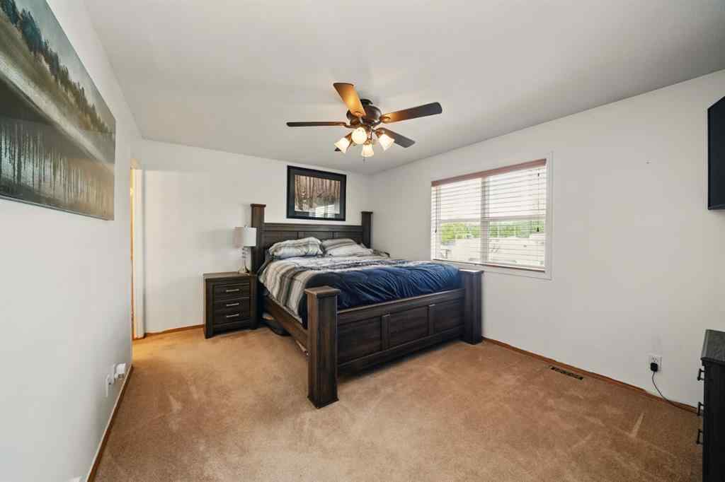 MLS® A2232216 - 13 Fern Glade Crescent  in Fox Run Sylvan Lake, Residential