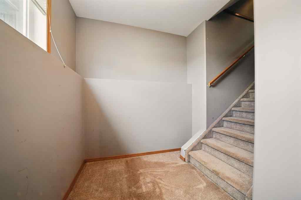 MLS® A2232216 - 13 Fern Glade Crescent  in Fox Run Sylvan Lake, Residential