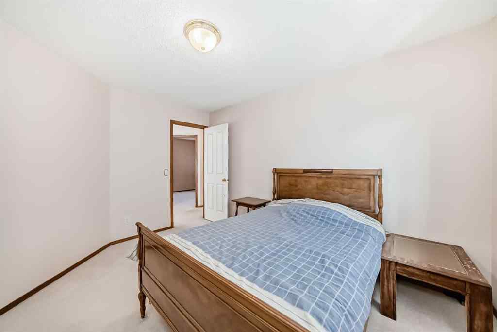 MLS® A2232235 - 42 Sierra Nevada Green SW in Signal Hill Calgary, Residential