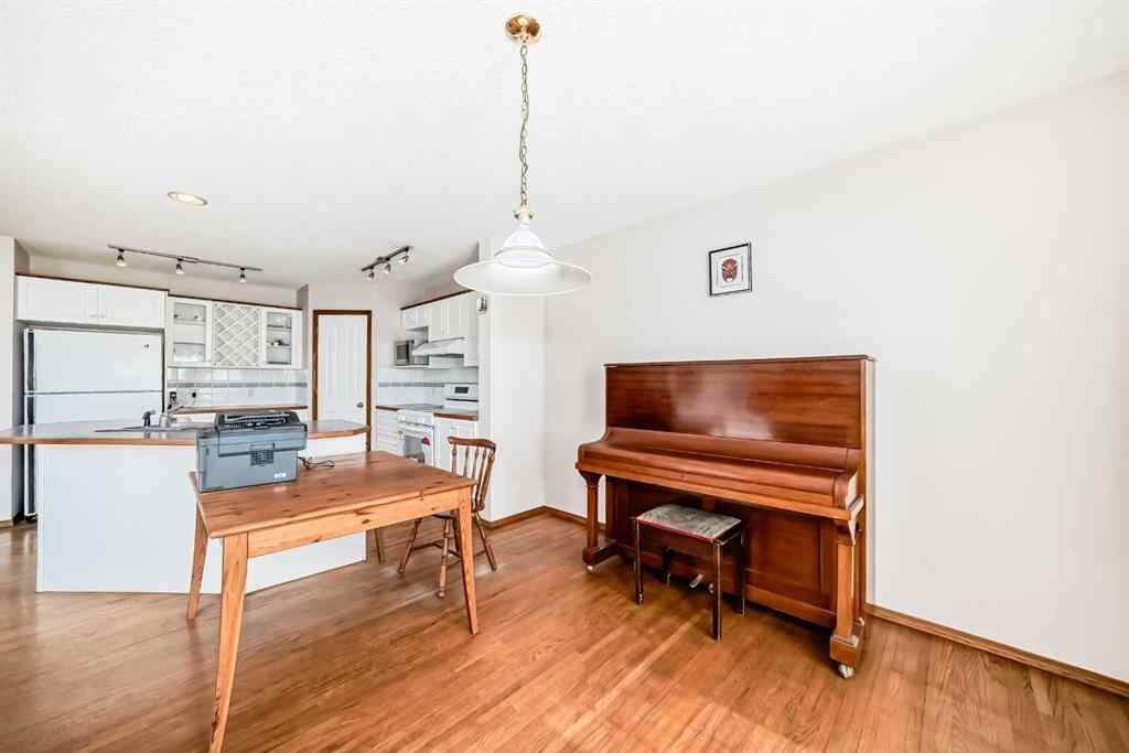 MLS® A2232235 - 42 Sierra Nevada Green SW in Signal Hill Calgary, Residential