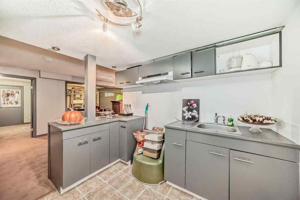 MLS® A2232261 - 206 Tuscany Ravine Close NW in Tuscany Calgary, Residential