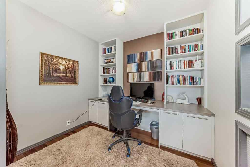 MLS® A2232261 - 206 Tuscany Ravine Close NW in Tuscany Calgary, Residential
