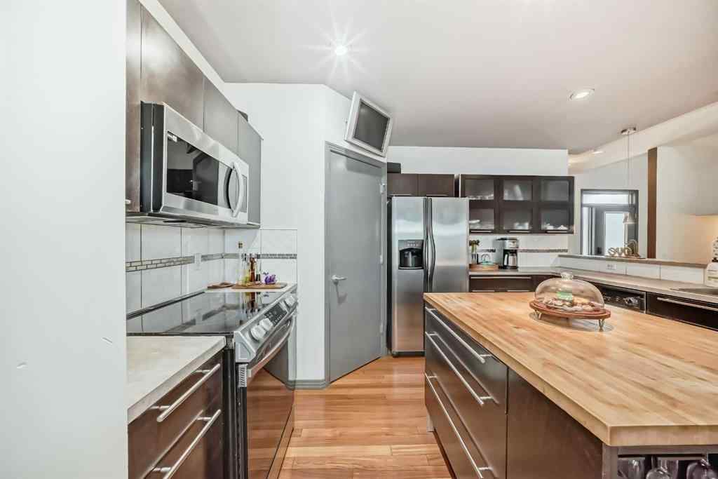 MLS® A2232261 - 206 Tuscany Ravine Close NW in Tuscany Calgary, Residential