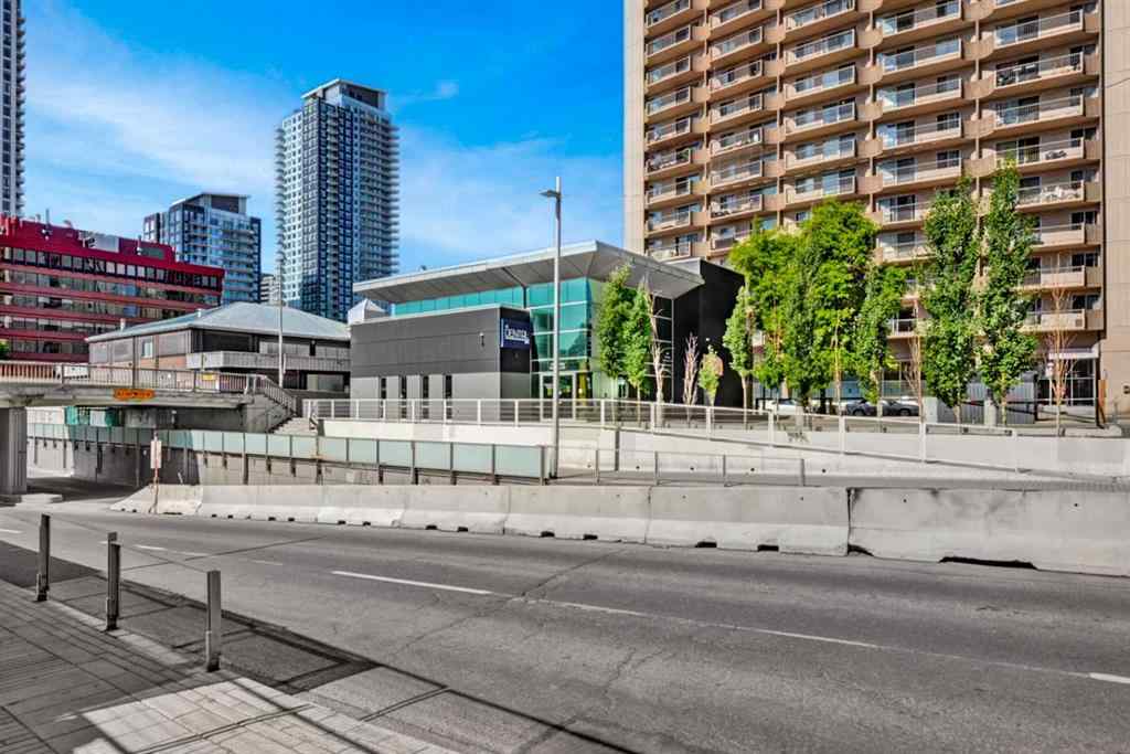 MLS® A2232286 - 902 9 Avenue SW in Downtown Commercial Core Calgary, Commercial