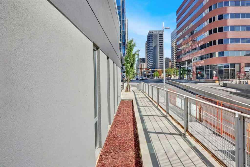 MLS® A2232286 - 902 9 Avenue SW in Downtown Commercial Core Calgary, Commercial