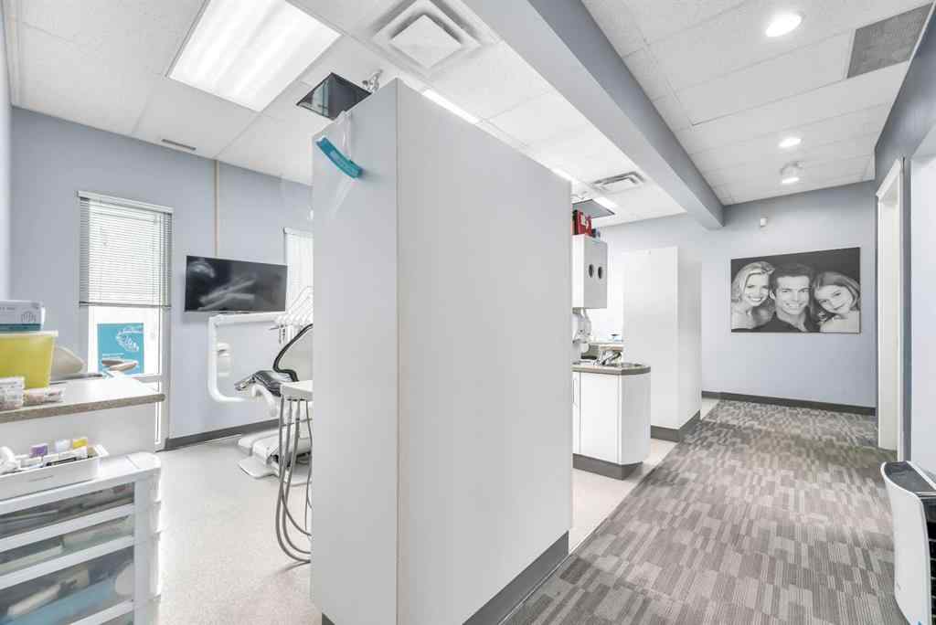 MLS® A2232286 - 902 9 Avenue SW in Downtown Commercial Core Calgary, Commercial