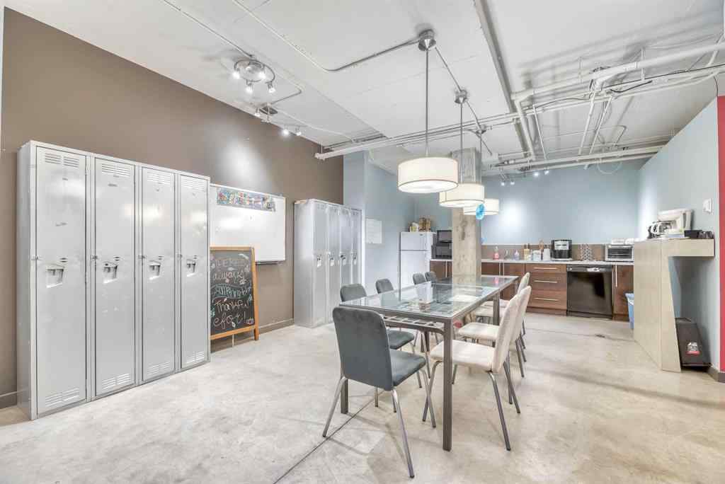 MLS® A2232286 - 902 9 Avenue SW in Downtown Commercial Core Calgary, Commercial
