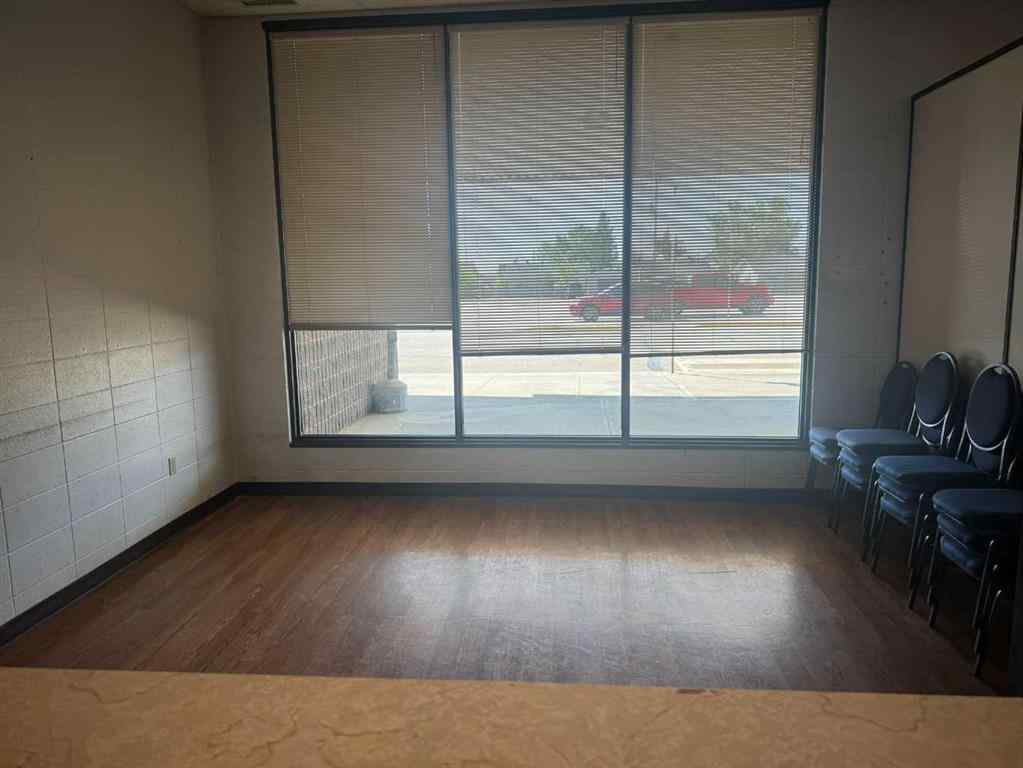 MLS® A2232352 - 5010 54 Avenue  in NONE Grimshaw, Commercial