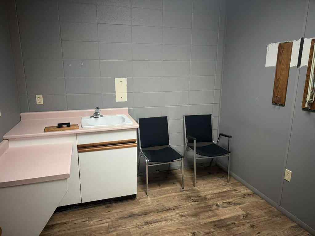 MLS® A2232352 - 5010 54 Avenue  in NONE Grimshaw, Commercial