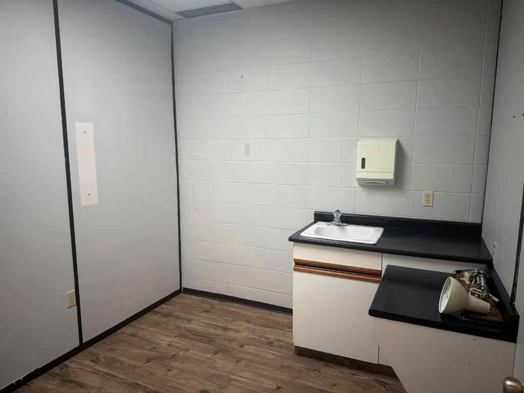 MLS® A2232352 - 5010 54 Avenue  in NONE Grimshaw, Commercial