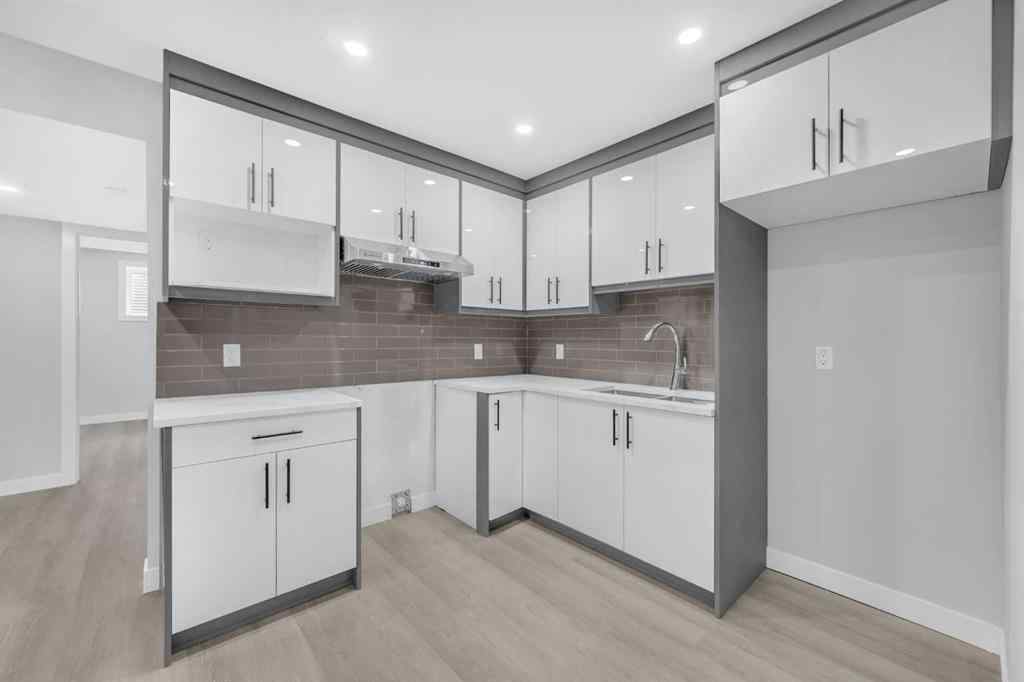 MLS® A2232355 - 52 Yorkstone Grove SW in Yorkville Calgary, Residential