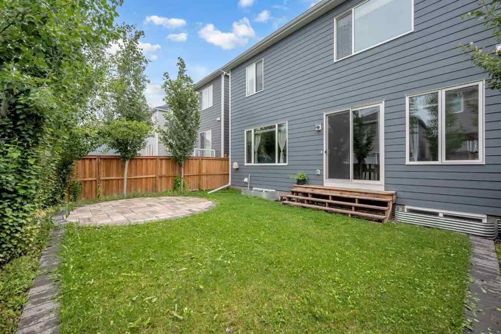 MLS® A2232355 - 52 Yorkstone Grove SW in Yorkville Calgary, Residential