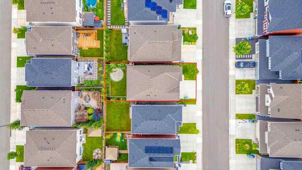MLS® A2232355 - 52 Yorkstone Grove SW in Yorkville Calgary, Residential