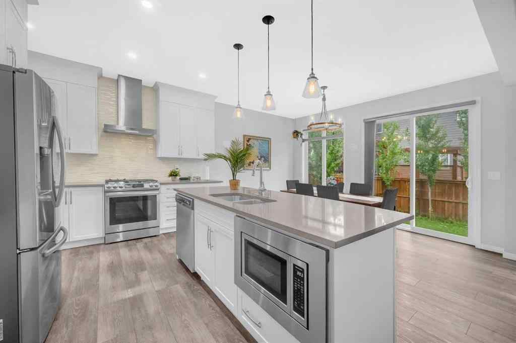 MLS® A2232355 - 52 Yorkstone Grove SW in Yorkville Calgary, Residential