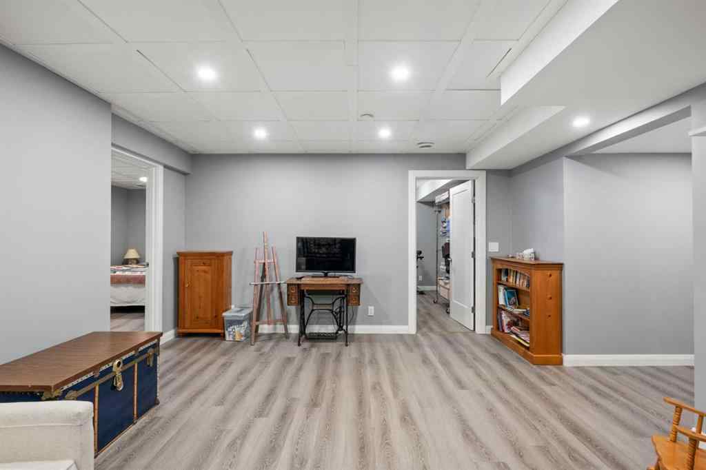 MLS® A2232363 - 136 Kinniburgh Drive  in Kinniburgh North Chestermere, Residential