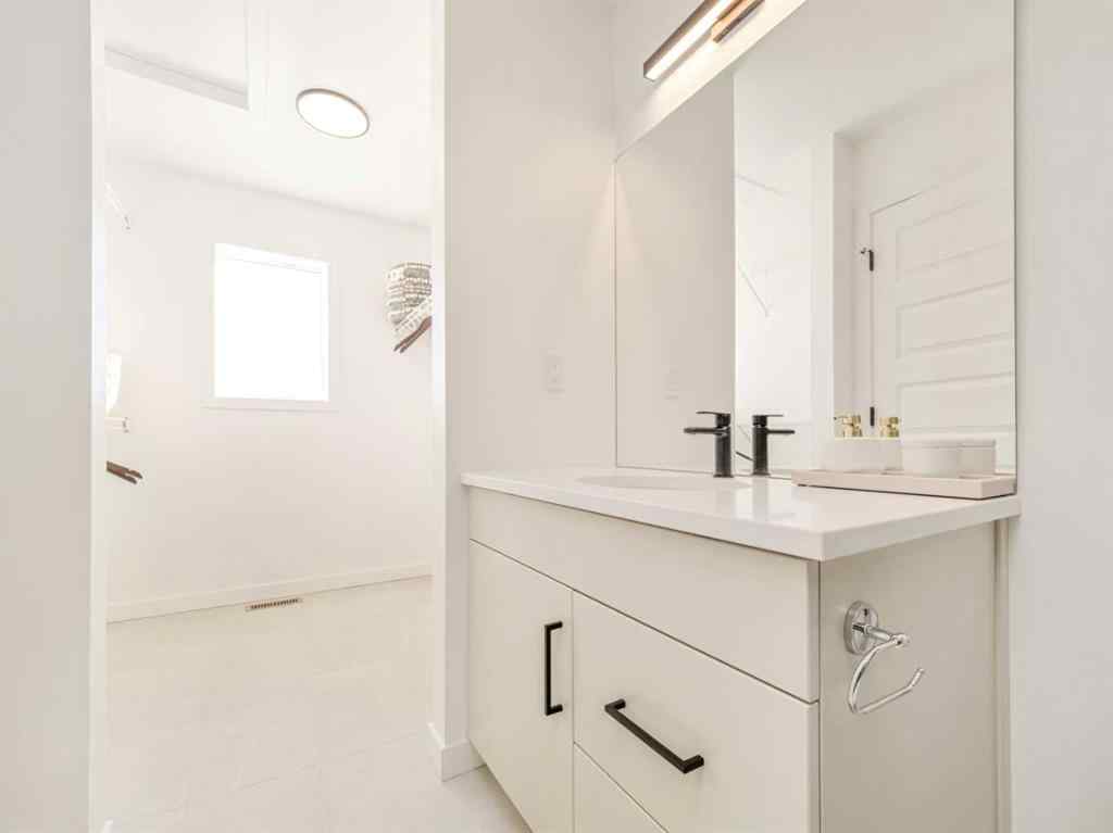 MLS® A2232371 - 2905 47 Street S in Discovery Lethbridge, Residential