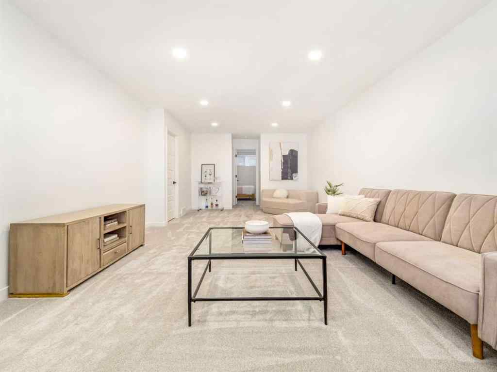 MLS® A2232371 - 2905 47 Street S in Discovery Lethbridge, Residential