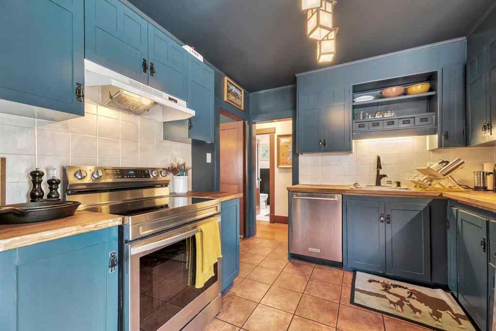 MLS® A2232378 - 111 11 Avenue NW in Crescent Heights Calgary, Residential