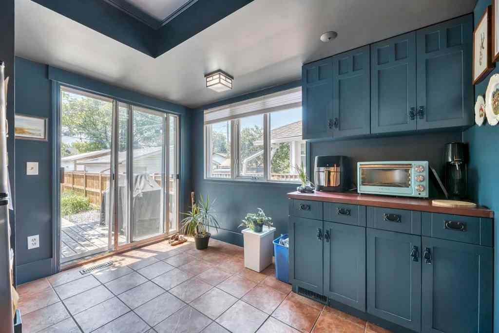 MLS® A2232378 - 111 11 Avenue NW in Crescent Heights Calgary, Residential