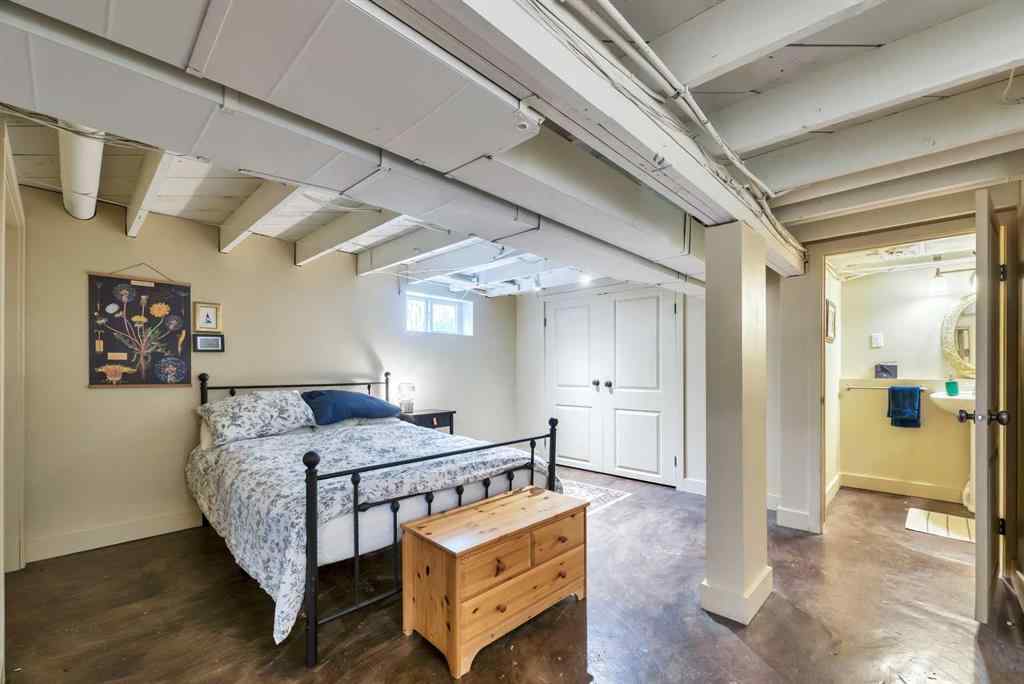 MLS® A2232378 - 111 11 Avenue NW in Crescent Heights Calgary, Residential