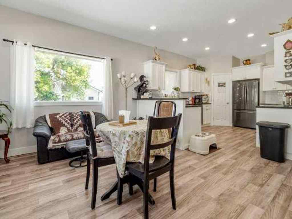 MLS® A2232408 - 242 1st Street W in NONE Cardston, Residential