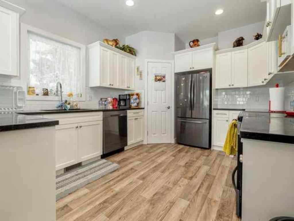 MLS® A2232408 - 242 1st Street W in NONE Cardston, Residential