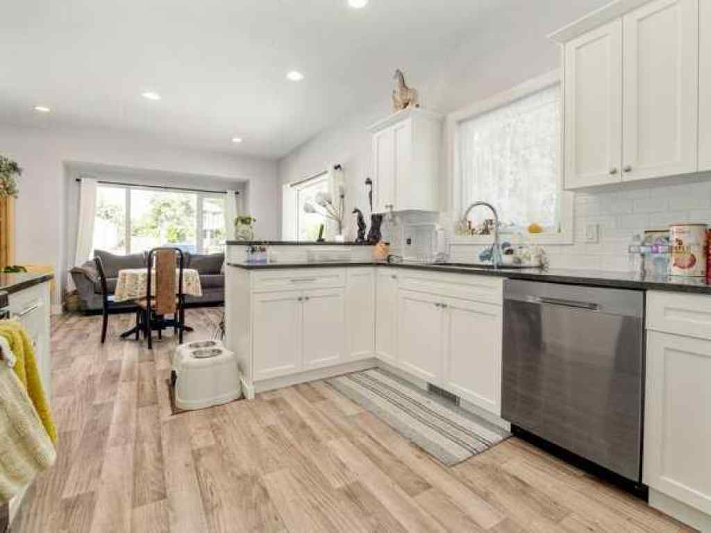 MLS® A2232408 - 242 1st Street W in NONE Cardston, Residential