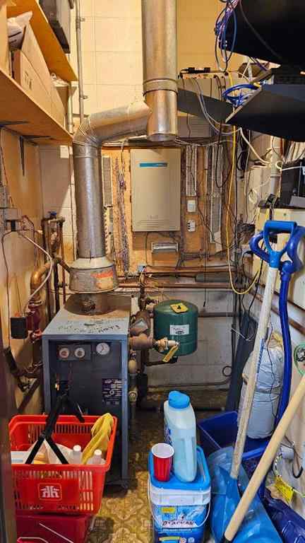 MLS® A2232461 - 5016 Victoria Avenue  in NONE Coronation, Commercial