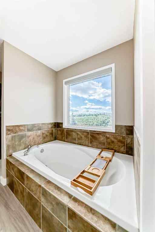 MLS® A2232474 - 55 Edgeridge Circle NW in Edgemont Calgary, Residential