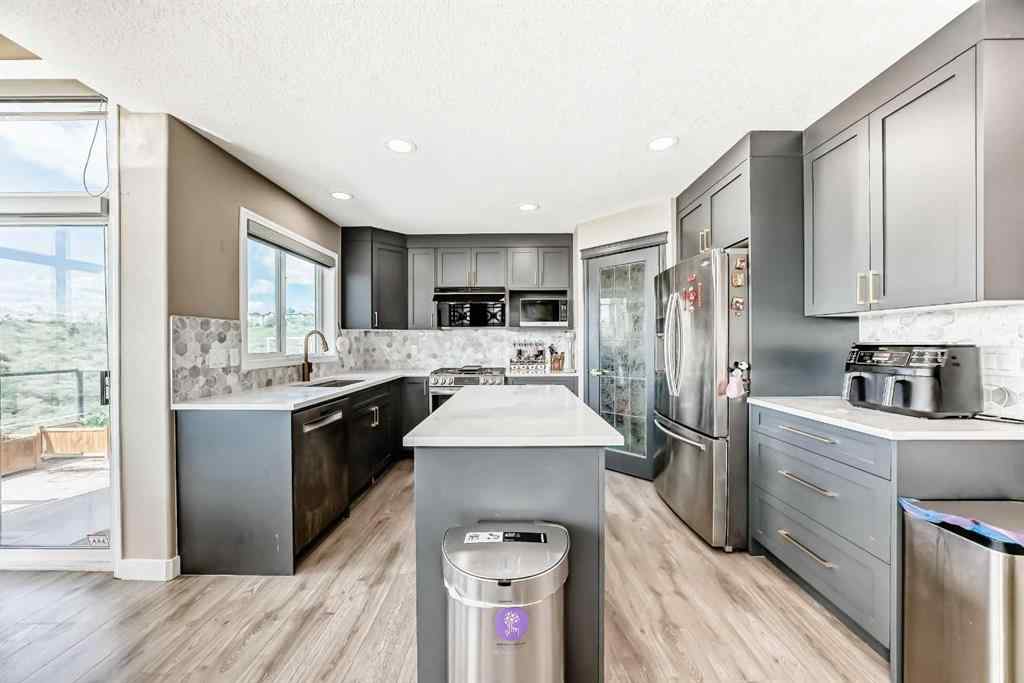 MLS® A2232474 - 55 Edgeridge Circle NW in Edgemont Calgary, Residential