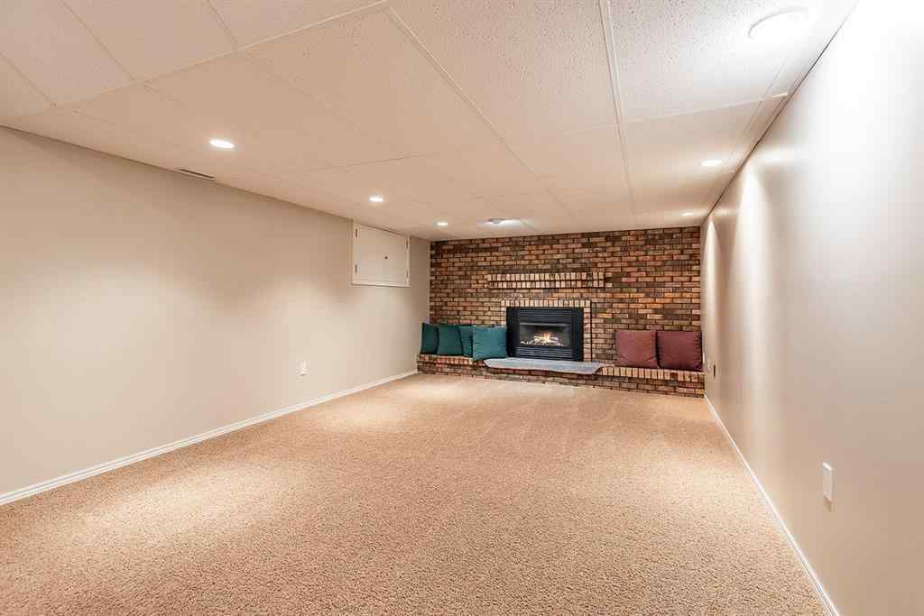 MLS® A2232481 - 614 Ross Glen Drive SE in Ross Glen Medicine Hat, Residential