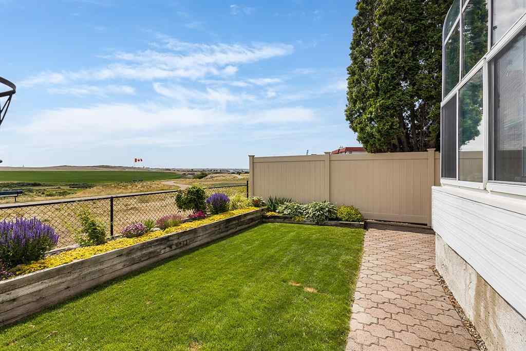 MLS® A2232481 - 614 Ross Glen Drive SE in Ross Glen Medicine Hat, Residential