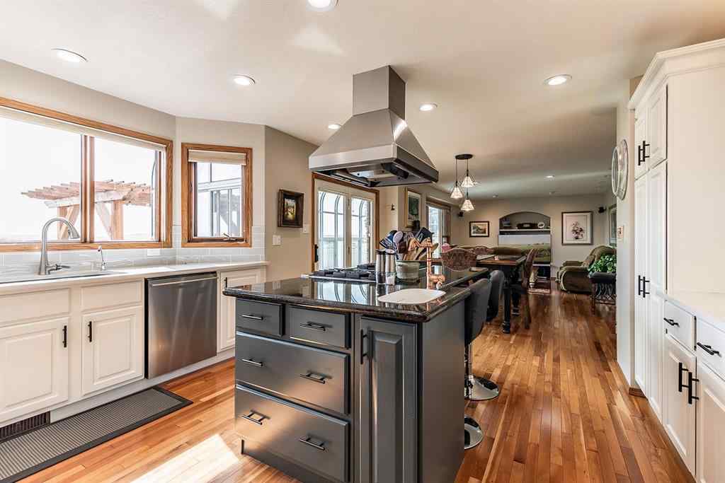 MLS® A2232481 - 614 Ross Glen Drive SE in Ross Glen Medicine Hat, Residential