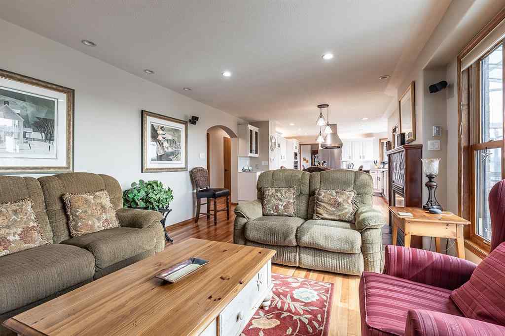 MLS® A2232481 - 614 Ross Glen Drive SE in Ross Glen Medicine Hat, Residential